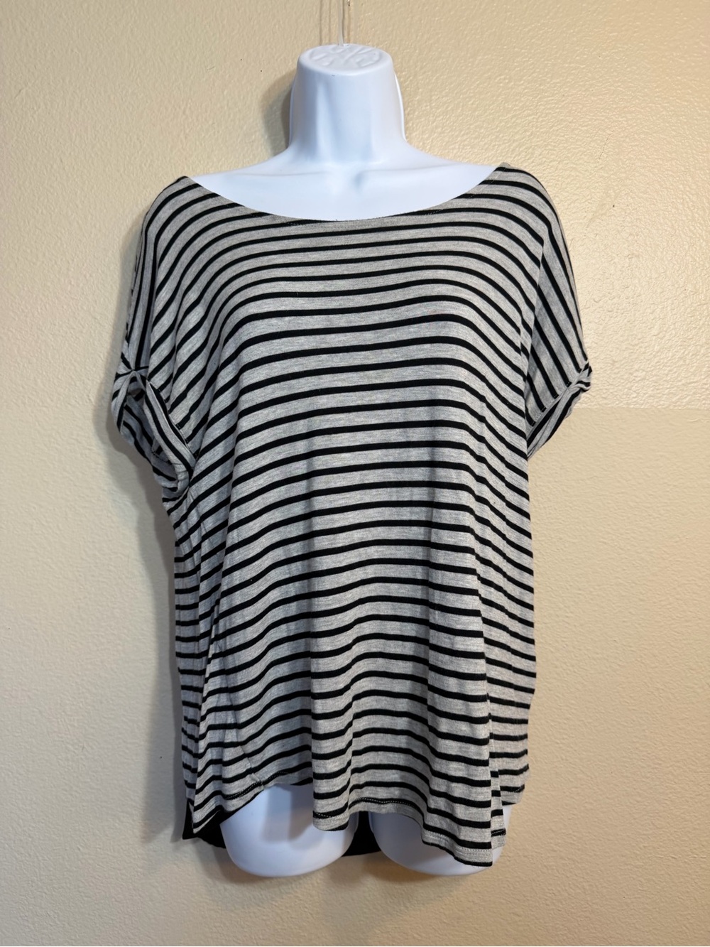 Apt. 9 Black and Gray Loose Striped Short Sleeve Tee